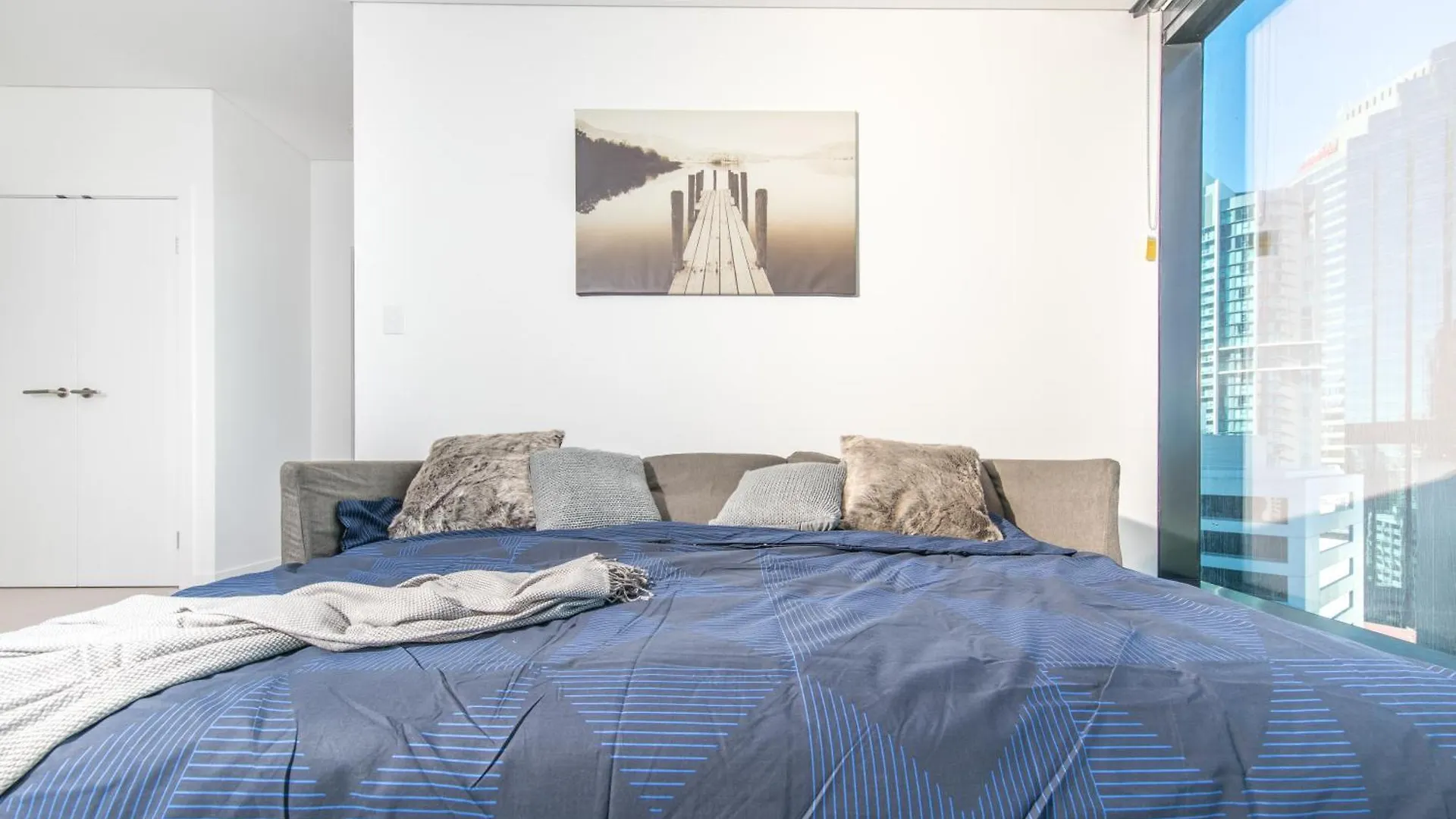 Airtrip Apartment On Margaret Street In Cbd Brisbane Australia